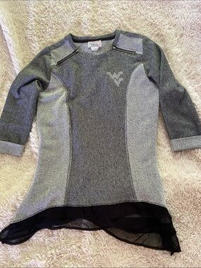 Women’s Gray Long-Sleeve Tunic with Mesh Hem